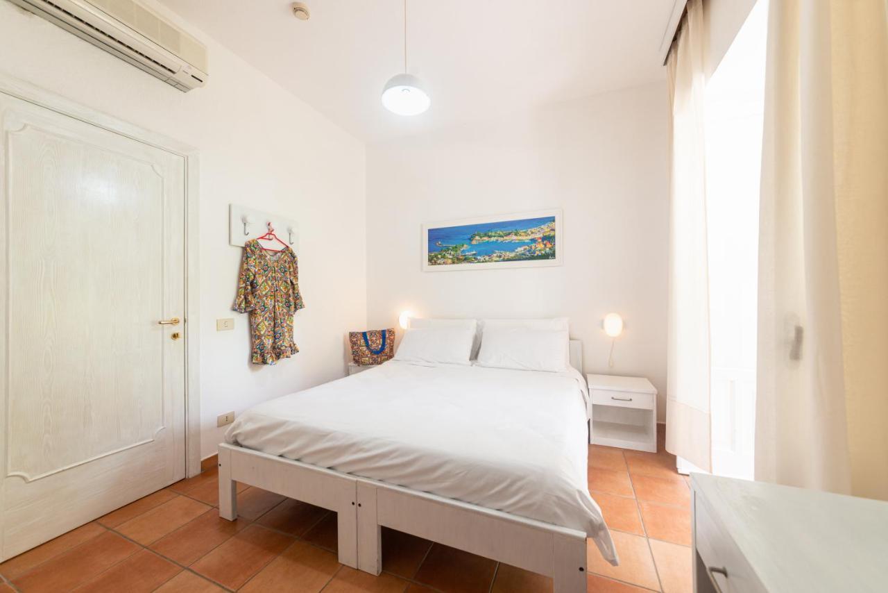 Villa Bina Sea Hotel Sant'Angelo  Εξωτερικό φωτογραφία