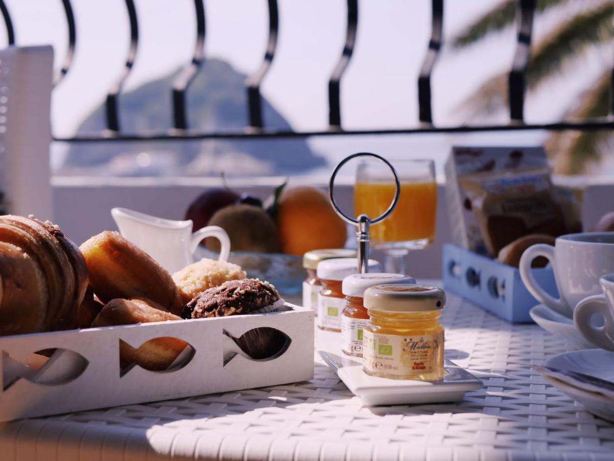 Villa Bina Sea Hotel Sant'Angelo  Εξωτερικό φωτογραφία