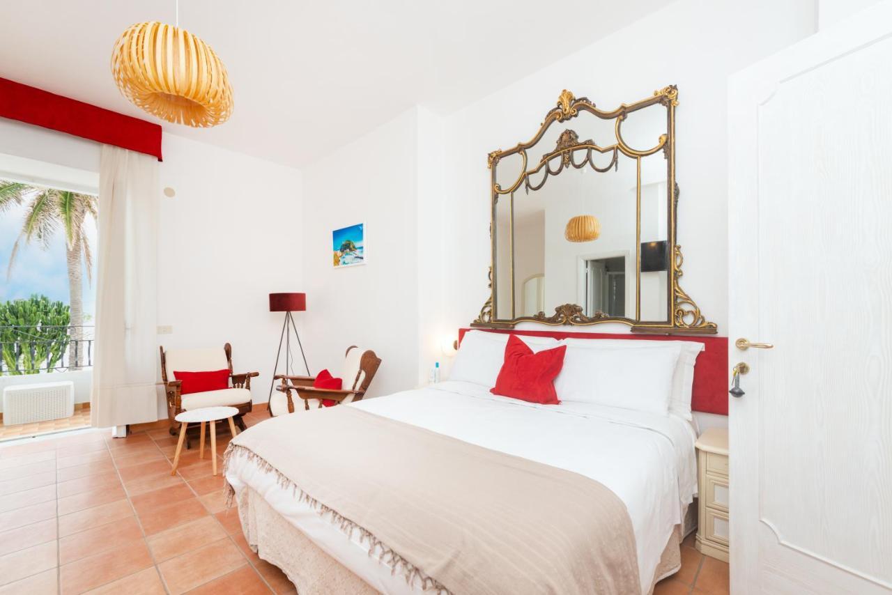 Villa Bina Sea Hotel Sant'Angelo  Εξωτερικό φωτογραφία