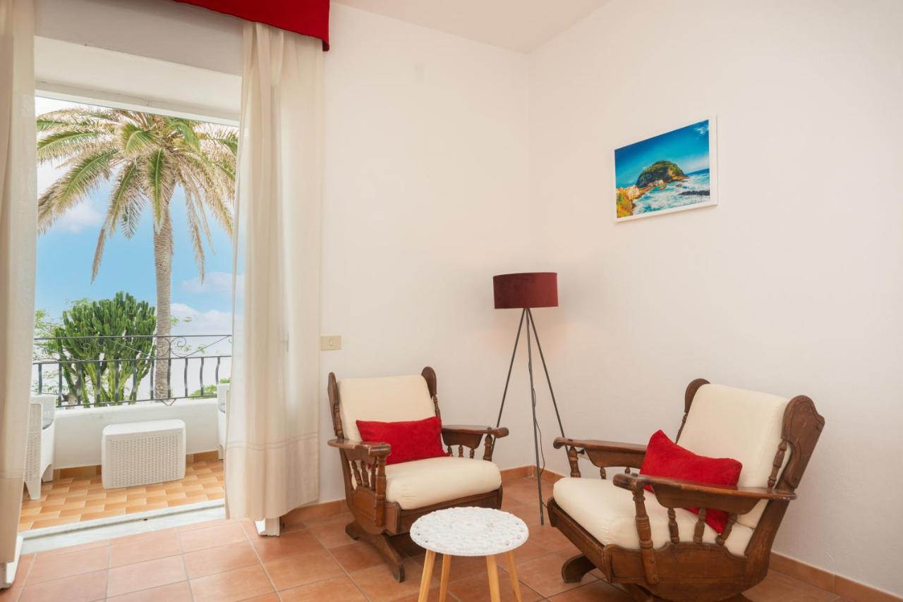 Villa Bina Sea Hotel Sant'Angelo  Εξωτερικό φωτογραφία