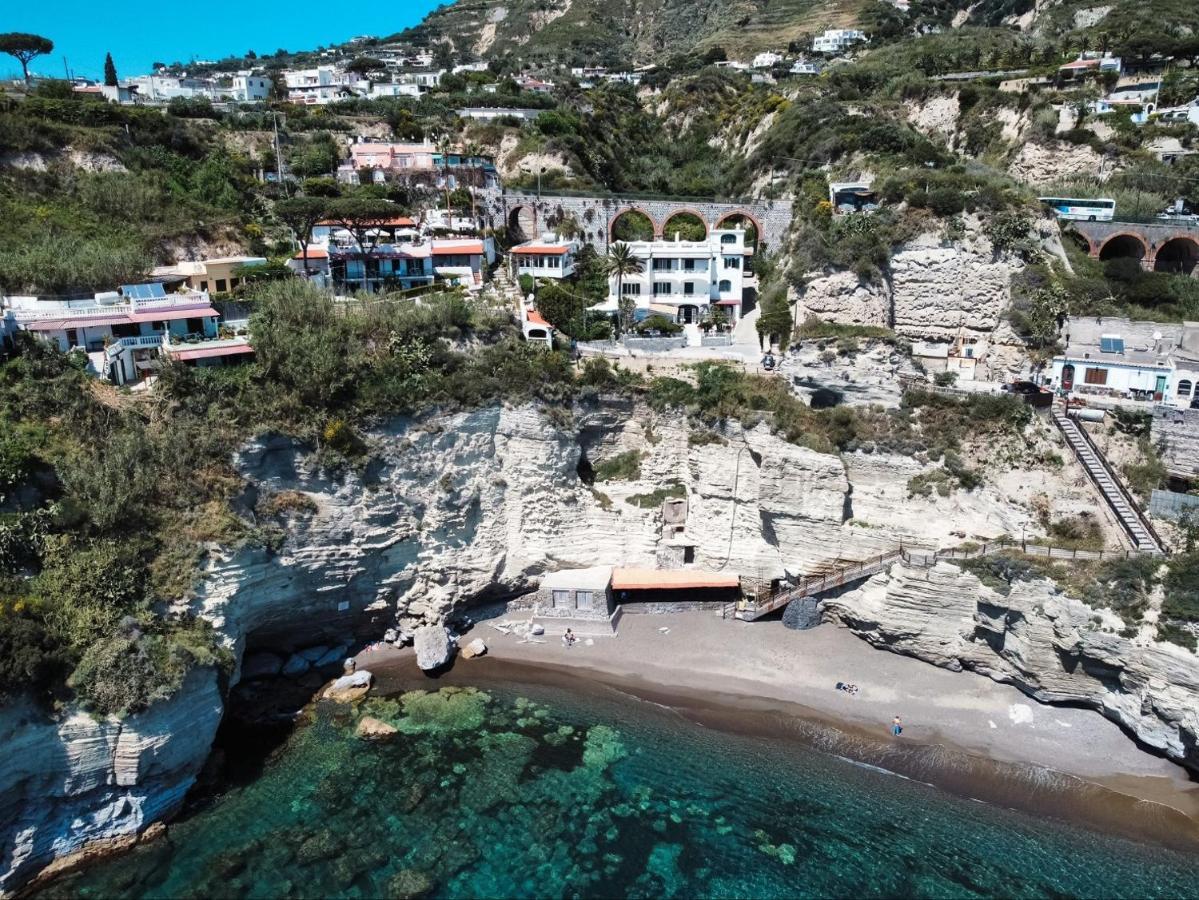 Villa Bina Sea Hotel Sant'Angelo  Εξωτερικό φωτογραφία